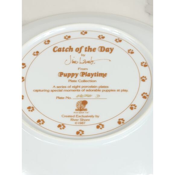 Catch Of The Day Puppy Playtime Dog Year 1987 Porcelain 8 1/2" Plate Wall Decor - Picture 11 of 12